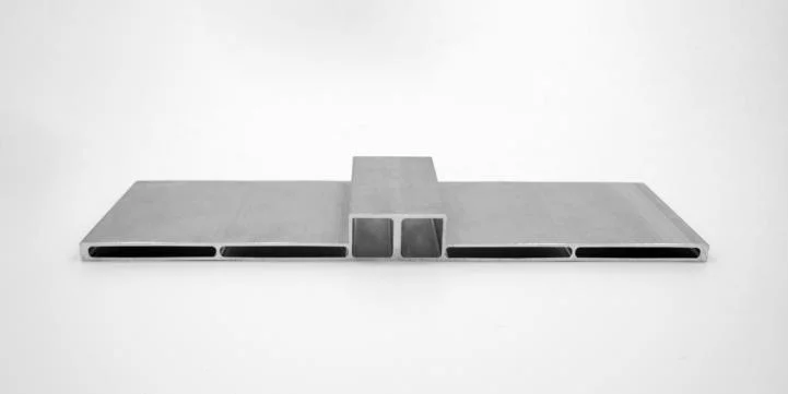 Precisión de la aleación de aluminio que trabaja a máquina los productos del CNC para las bandejas de la batería del vehículo eléctrico con buen servicio